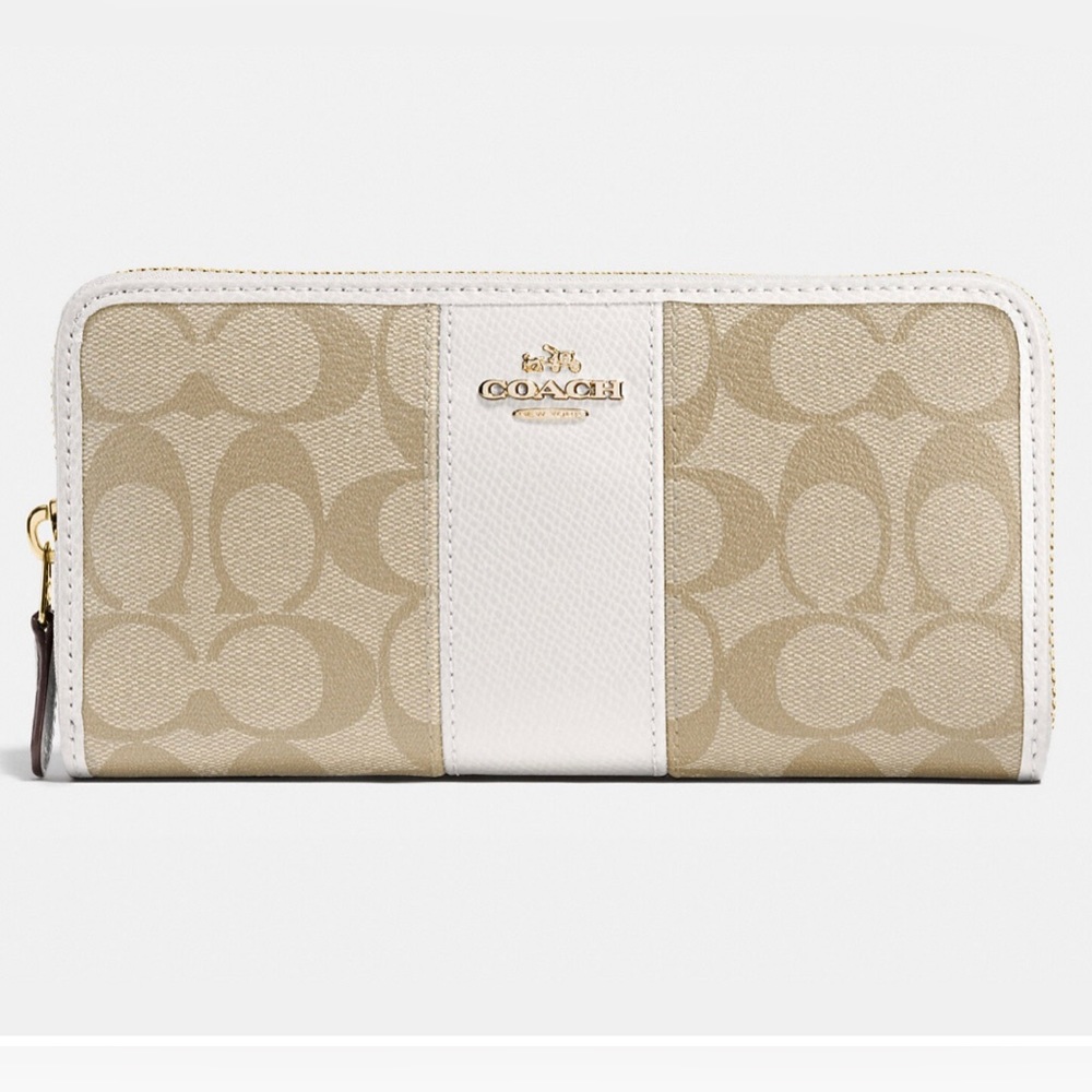 Coach Accordion Zip Wallet In Signature Canvas